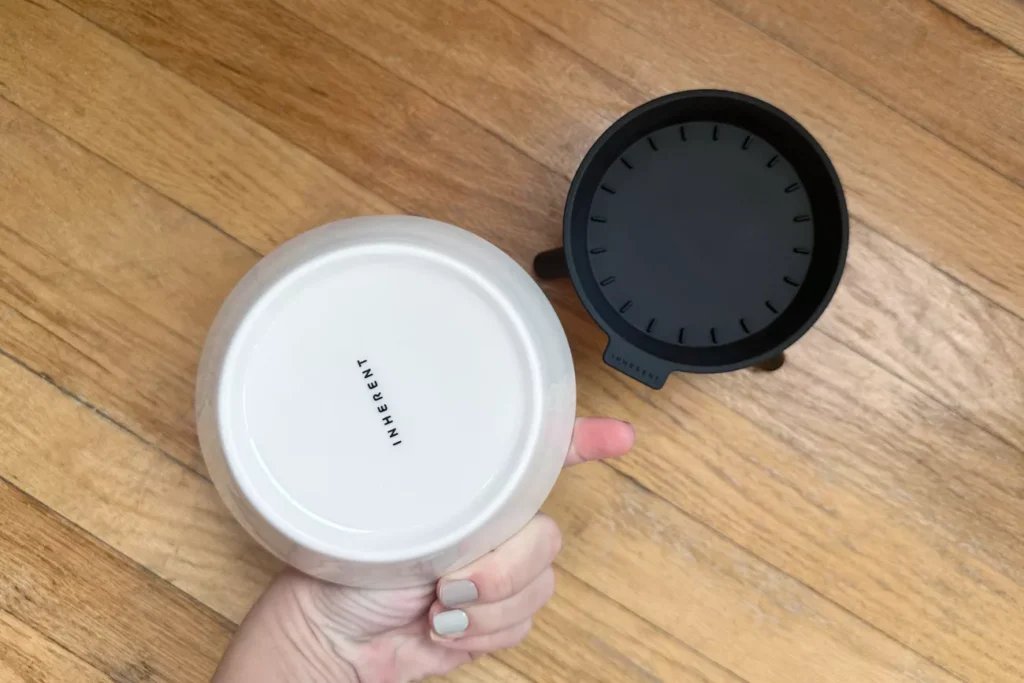 sps dog bowls test pets good oreo table cat rachel marek 07 crop 925be84777f64b64a2975ee0f5833d51